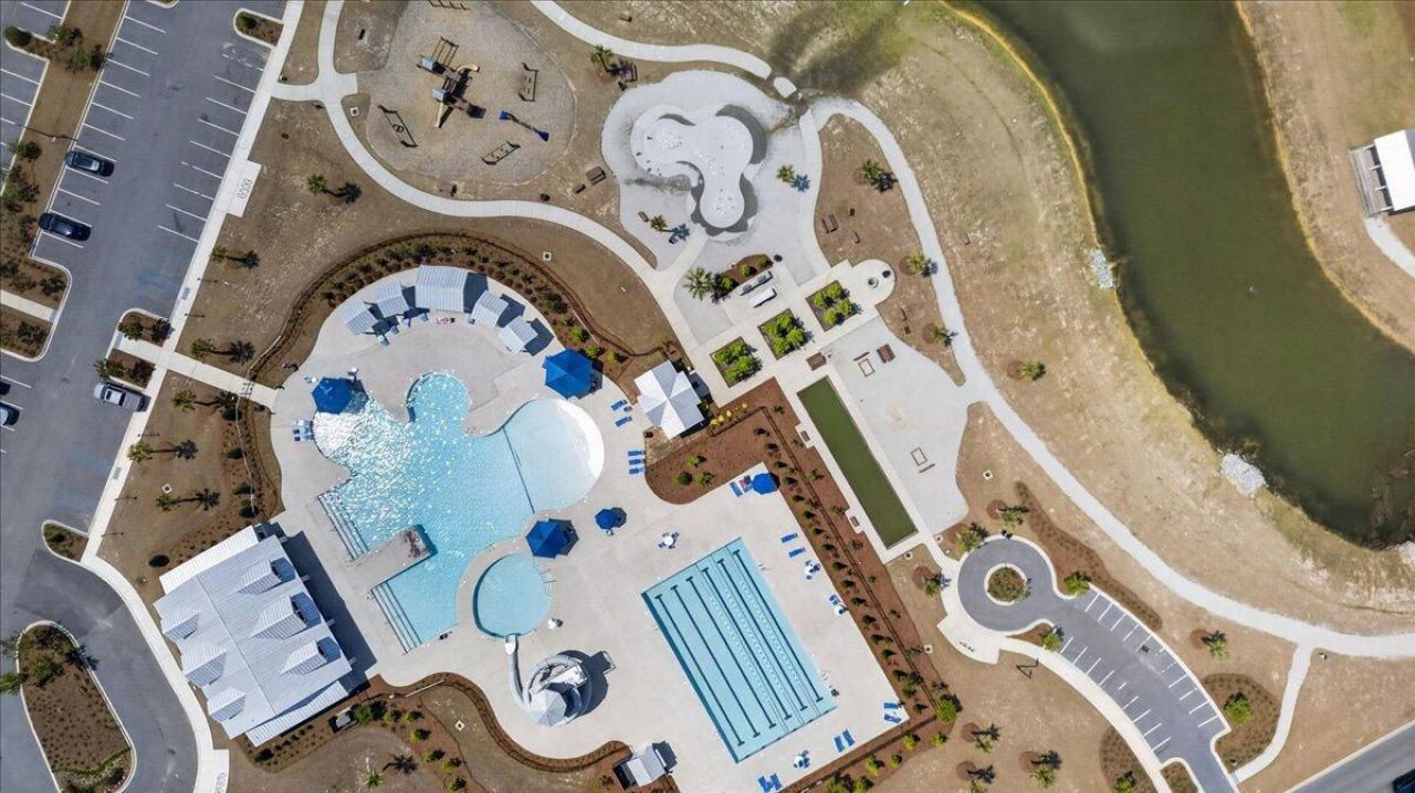 218 Watersglen Drive Photo 50