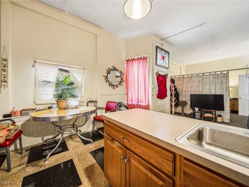 1947 Coltman Road , Cleveland, OH 44106 Photo 14