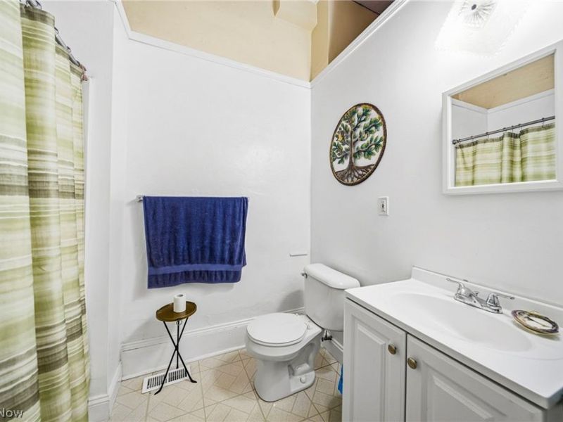 1947 Coltman Road , Cleveland, OH 44106 Photo 21