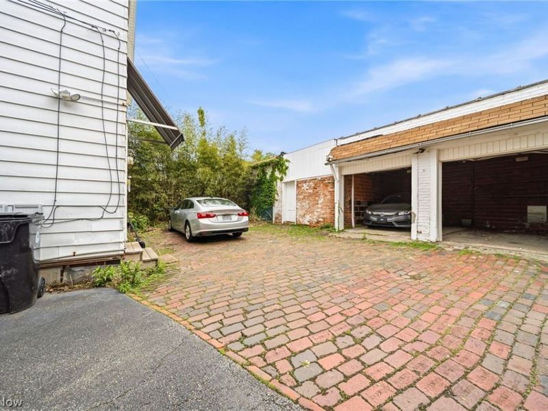 1947 Coltman Road , Cleveland, OH 44106 Photo 3