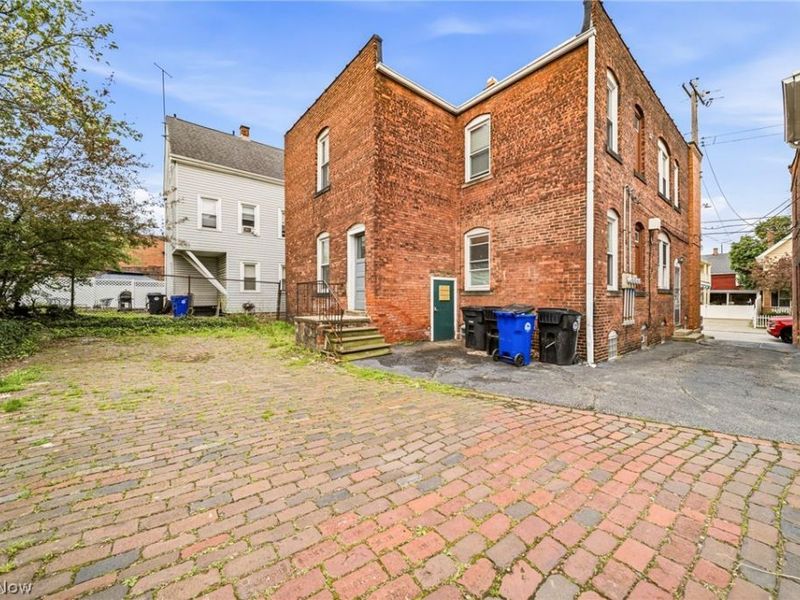 1949 Coltman Road , Cleveland, OH 44106 Photo 3