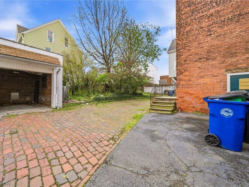 1949 Coltman Road , Cleveland, OH 44106 Photo 47