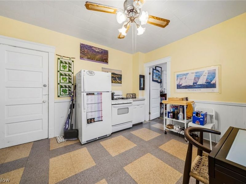 1949 Coltman Road , Cleveland, OH 44106 Photo 8