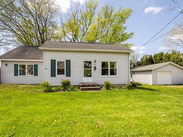 500 Sherwood Street, Three Oaks, MI 49128