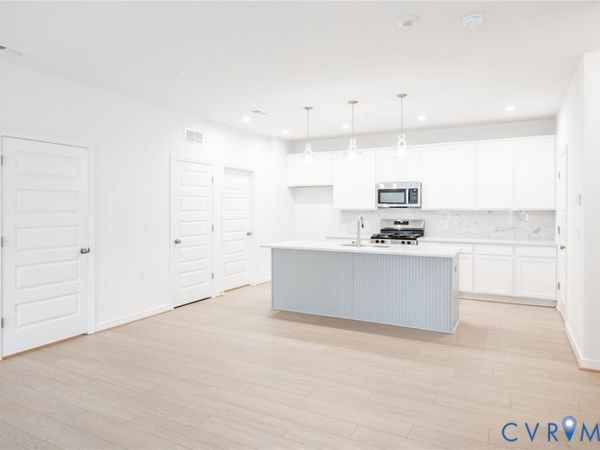 5313 Twisting Vine Lane , Unit 104, Glen Allen, VA 23059