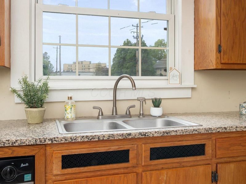 1195 W Main Street, Newark, OH 43055 Photo 21