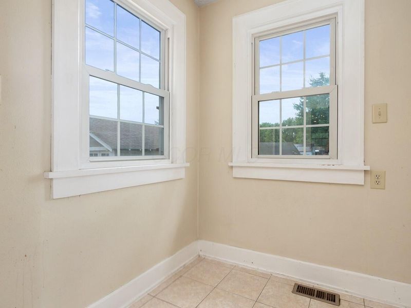 1195 W Main Street, Newark, OH 43055 Photo 22