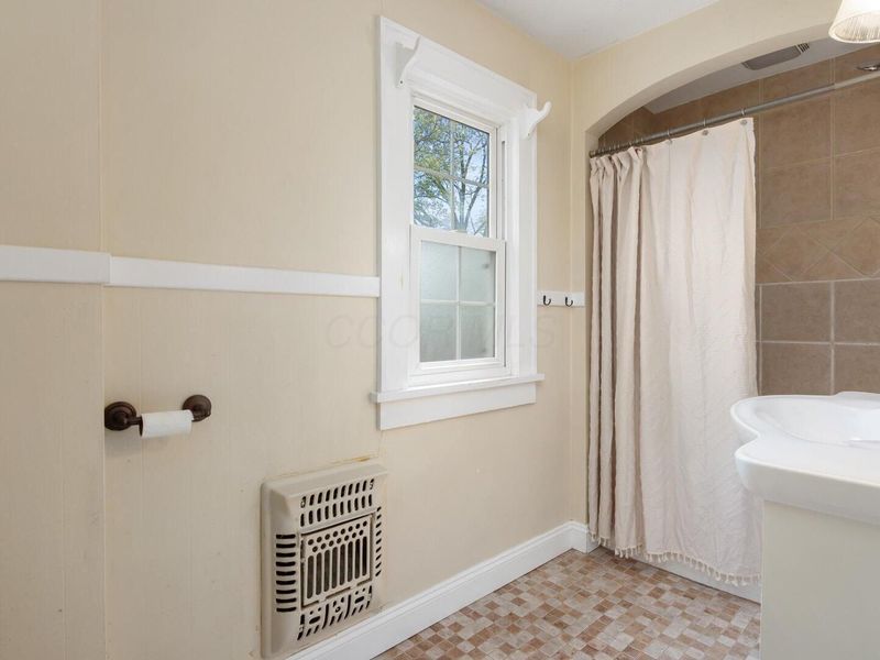 1195 W Main Street, Newark, OH 43055 Photo 26