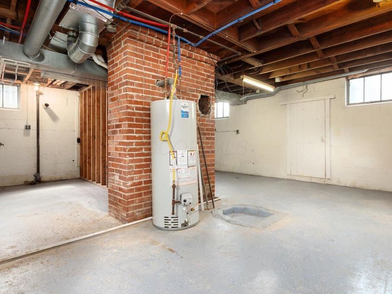 1195 W Main Street, Newark, OH 43055 Photo 32