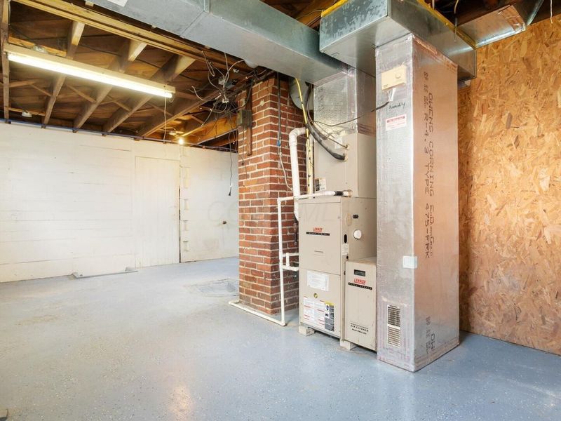 1195 W Main Street, Newark, OH 43055 Photo 34