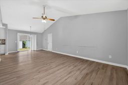 519 Temple Road photo 4