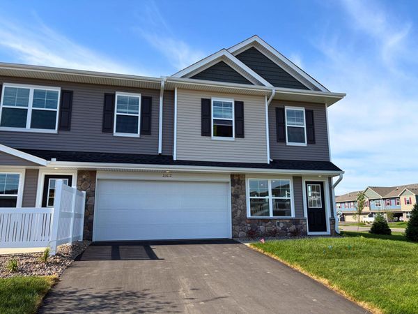21612 Magnolia Way, Farmington, MN 55024