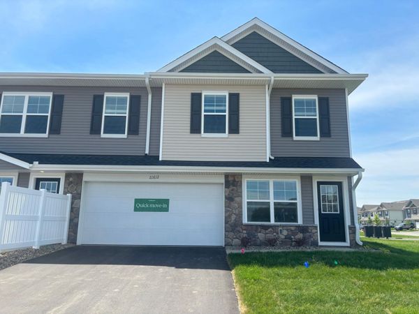 21612 Magnolia Way, Farmington, MN 55024