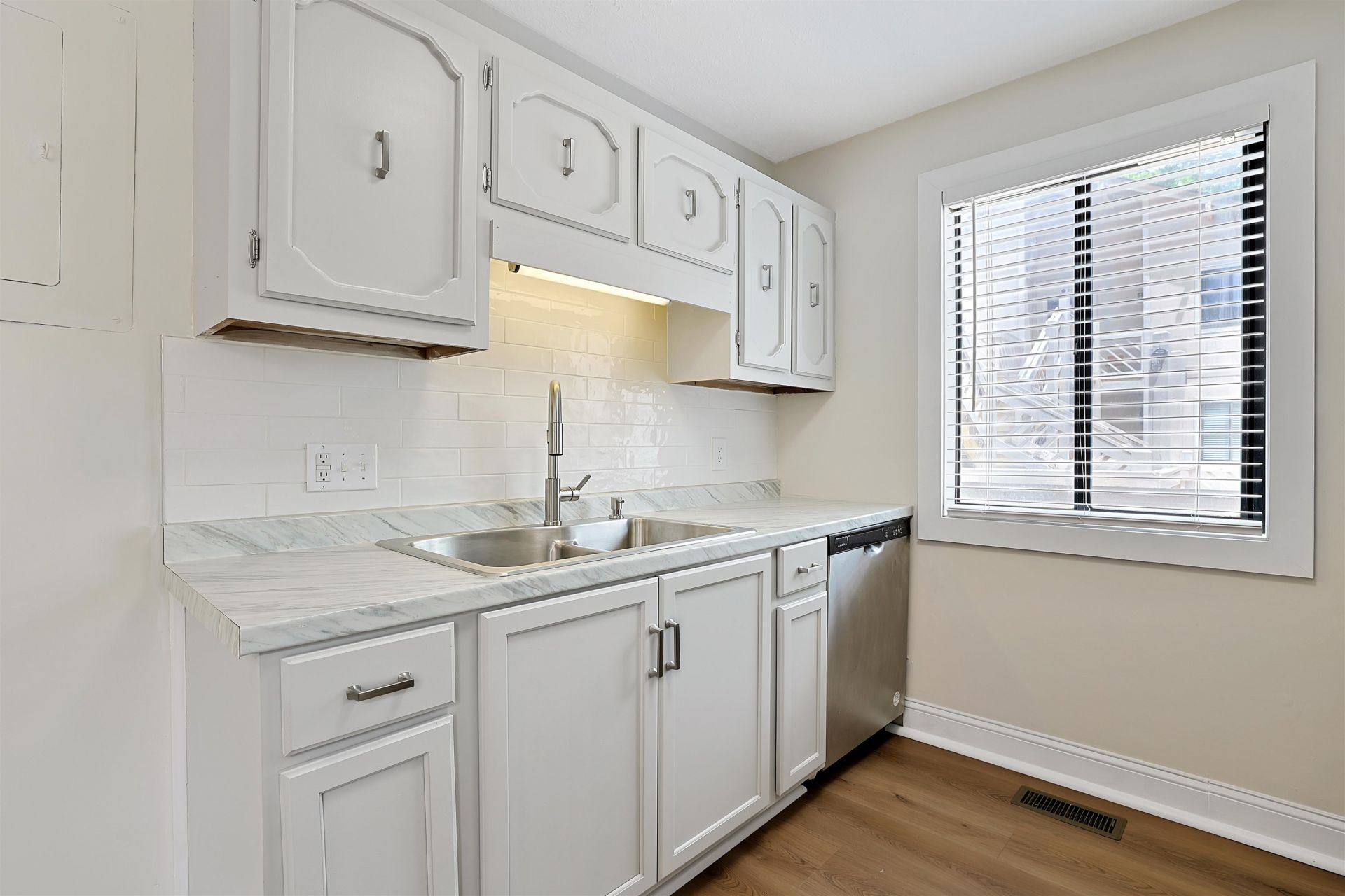 3015 Old Bryan Dr. Photo 10