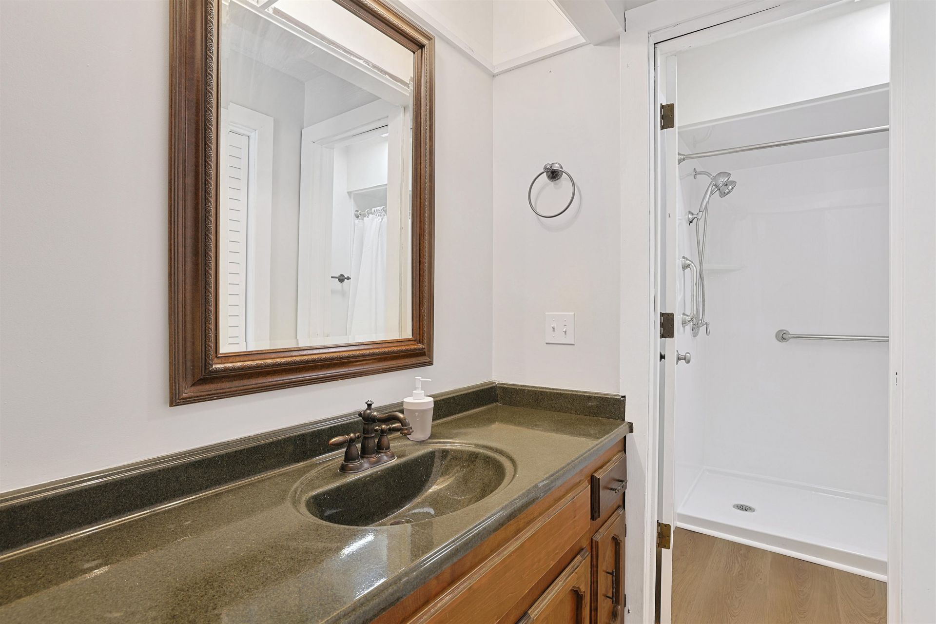 3015 Old Bryan Dr. Photo 15
