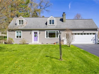 141 Highledge Drive, Penfield, NY 14526