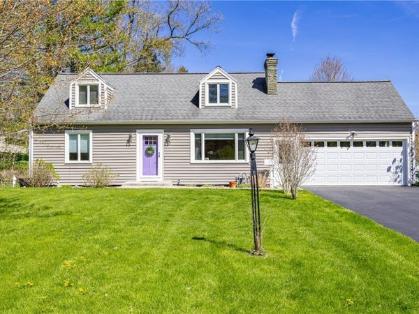 141 Highledge Drive , Penfield, NY 14526