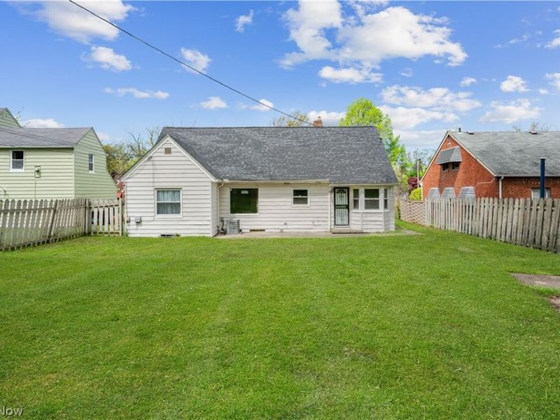 3454 Monticello Boulevard , Cleveland Heights, OH 44121 Photo 3