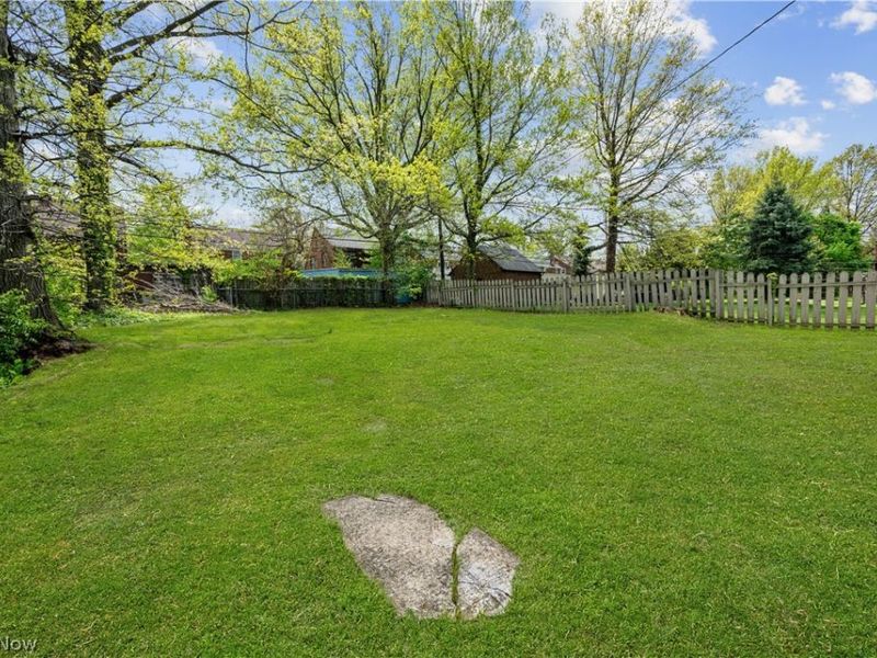 3454 Monticello Boulevard , Cleveland Heights, OH 44121 Photo 5