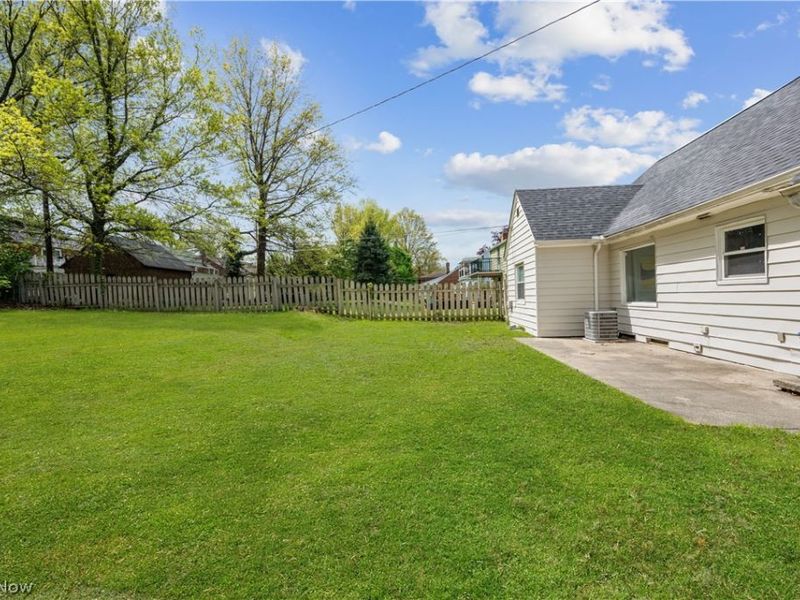 3454 Monticello Boulevard , Cleveland Heights, OH 44121 Photo 6