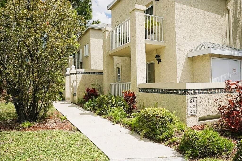 1694 SE Green Acres Circle, Unit Gg 101, Port Saint Lucie, FL 34952 Photo