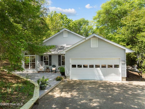 111 Mimosa Boulevard , Pine Knoll Shores, NC 28512