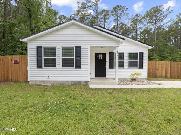 629 Walnut Drive , Jacksonville, NC 28540