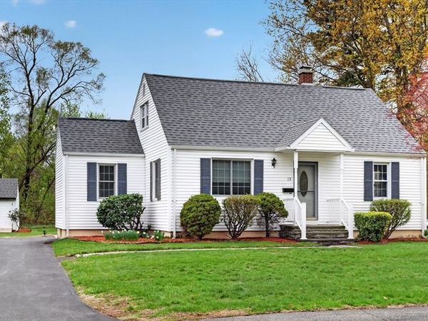 13 Hamilton Rd, Northborough, MA 01532