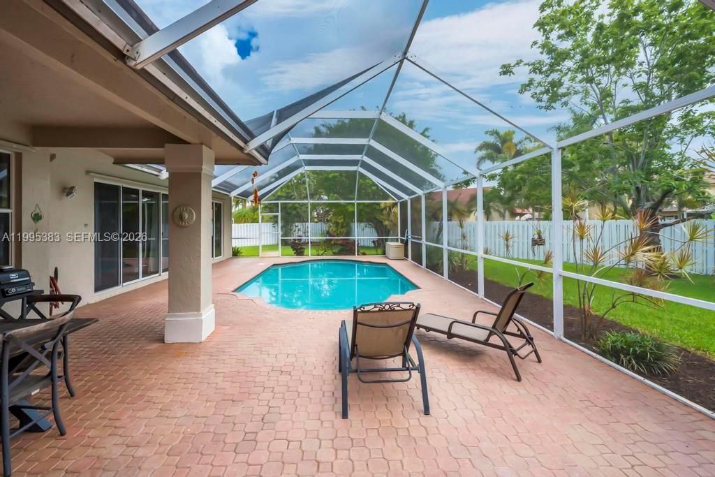 17921 NW 10th St, Pembroke Pines, FL 33029 Photo