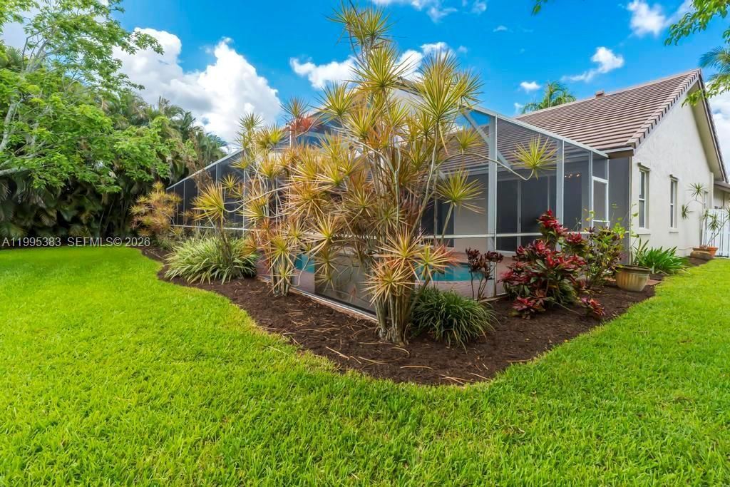 17921 NW 10th St, Pembroke Pines, FL 33029 Photo