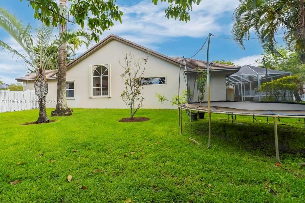 17921 NW 10th St, Pembroke Pines, FL 33029 Photo