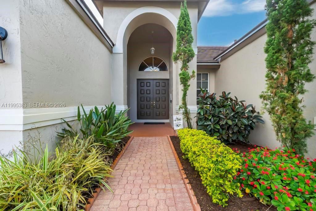 17921 NW 10th St, Pembroke Pines, FL 33029 Photo