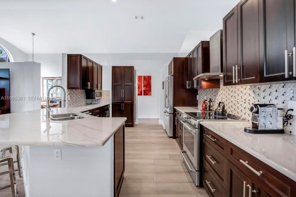 17921 NW 10th St, Pembroke Pines, FL 33029 Photo