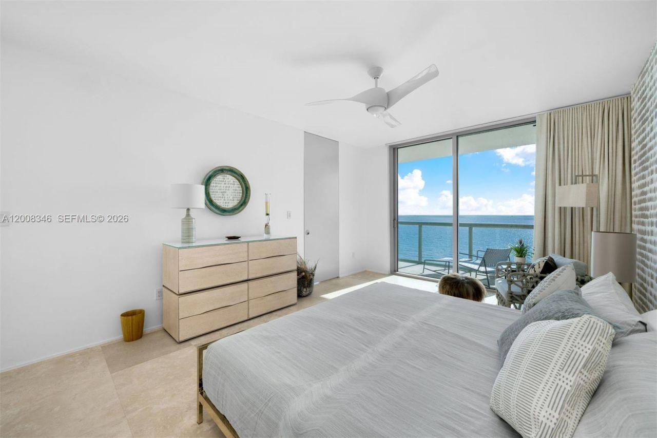 6799 Collins Ave , Unit 902, Miami Beach, FL 33141 Photo
