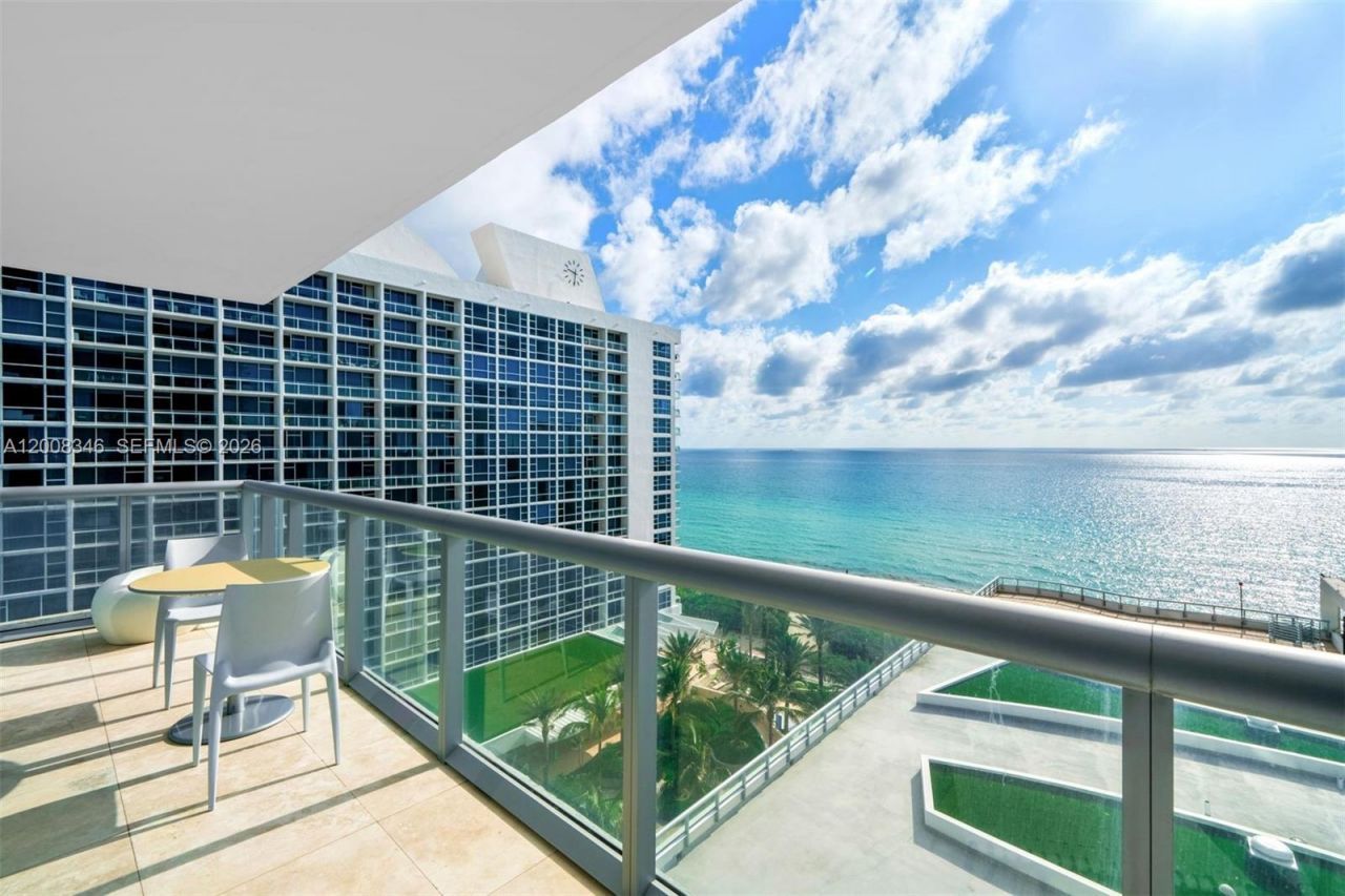 6799 Collins Ave , Unit 902, Miami Beach, FL 33141 Photo