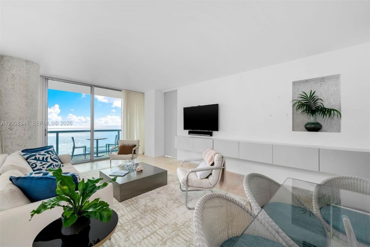 6799 Collins Ave , Unit 902, Miami Beach, FL 33141 Photo