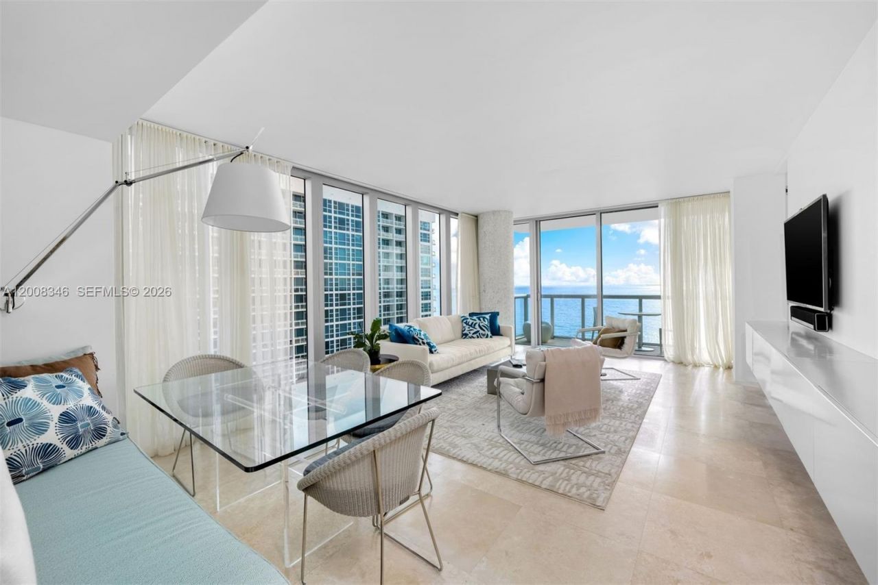 6799 Collins Ave , Unit 902, Miami Beach, FL 33141 Photo