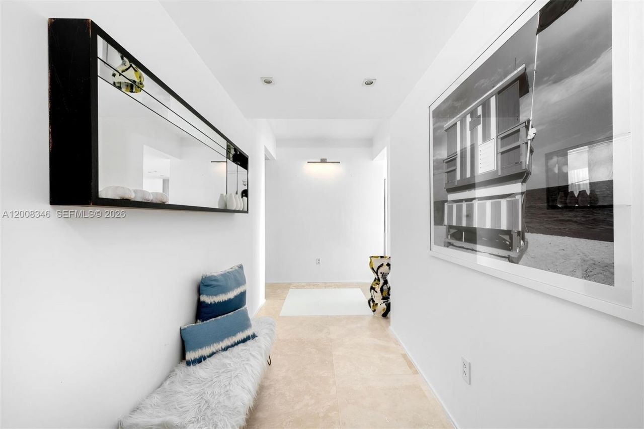 6799 Collins Ave , Unit 902, Miami Beach, FL 33141 Photo