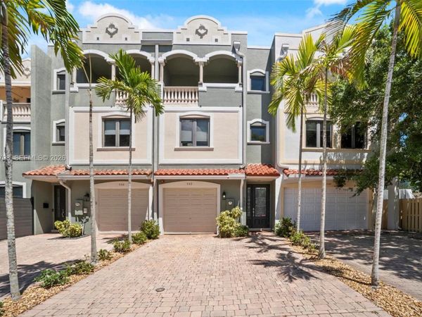 542 NE 17th Ave , Fort Lauderdale, FL 33301
