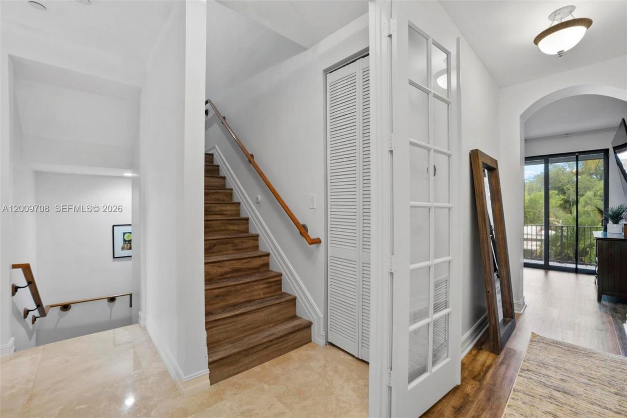 542 NE 17th Ave , Fort Lauderdale, FL 33301 Photo