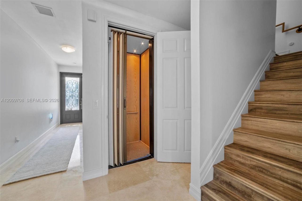 542 NE 17th Ave , Fort Lauderdale, FL 33301 Photo