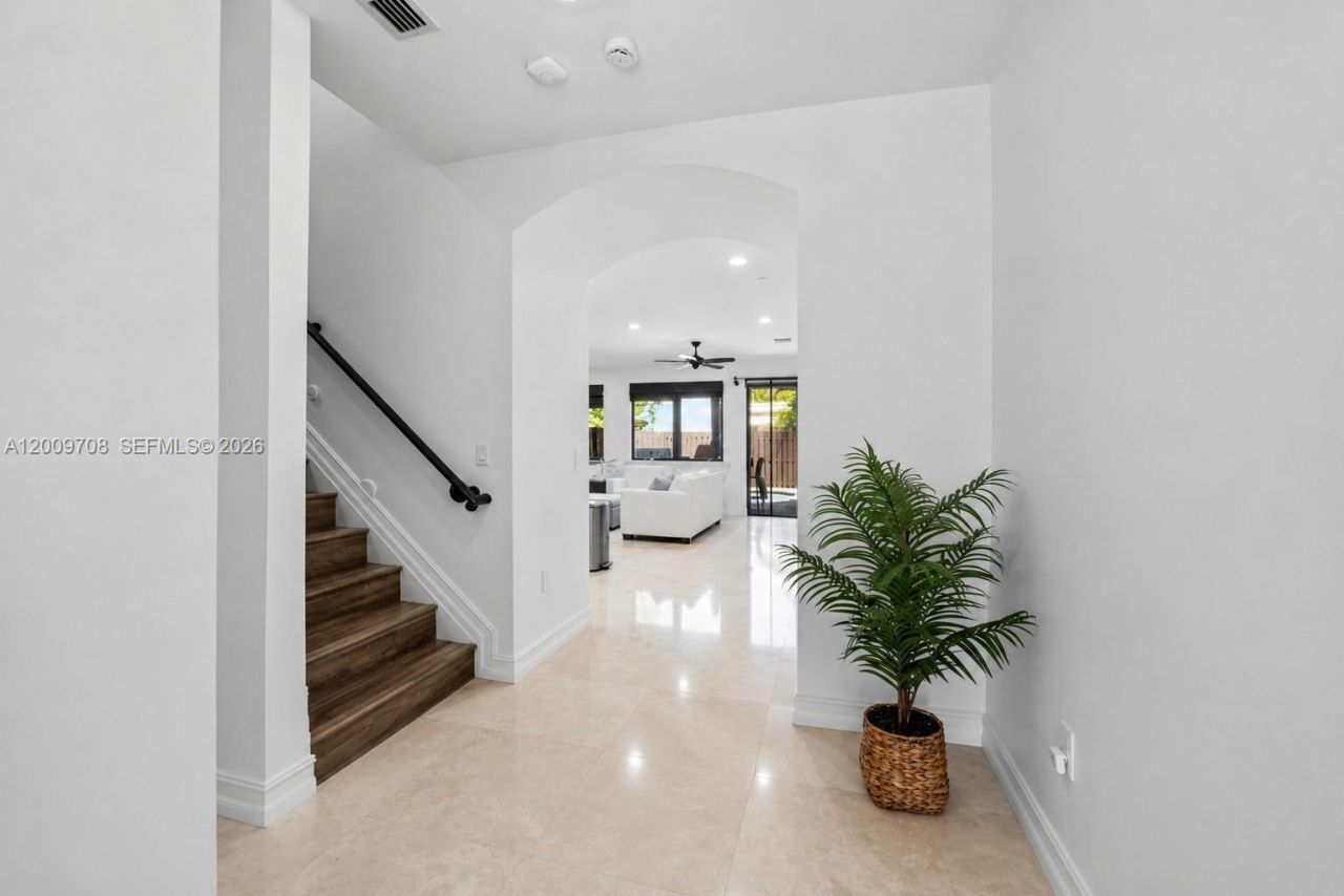 542 NE 17th Ave, Fort Lauderdale, FL 33301 Photo