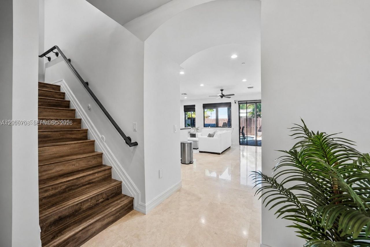 542 NE 17th Ave, Fort Lauderdale, FL 33301 Photo