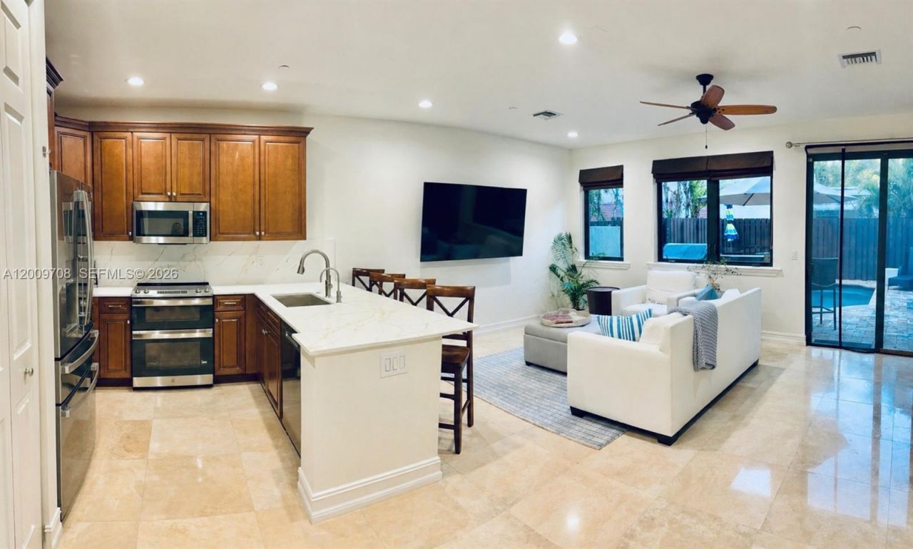 542 NE 17th Ave , Fort Lauderdale, FL 33301 Photo