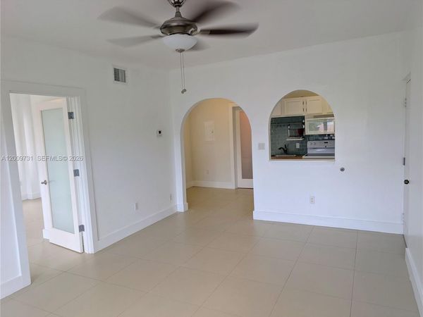 934 Michigan Ave , Unit 309, Miami Beach, FL 33139