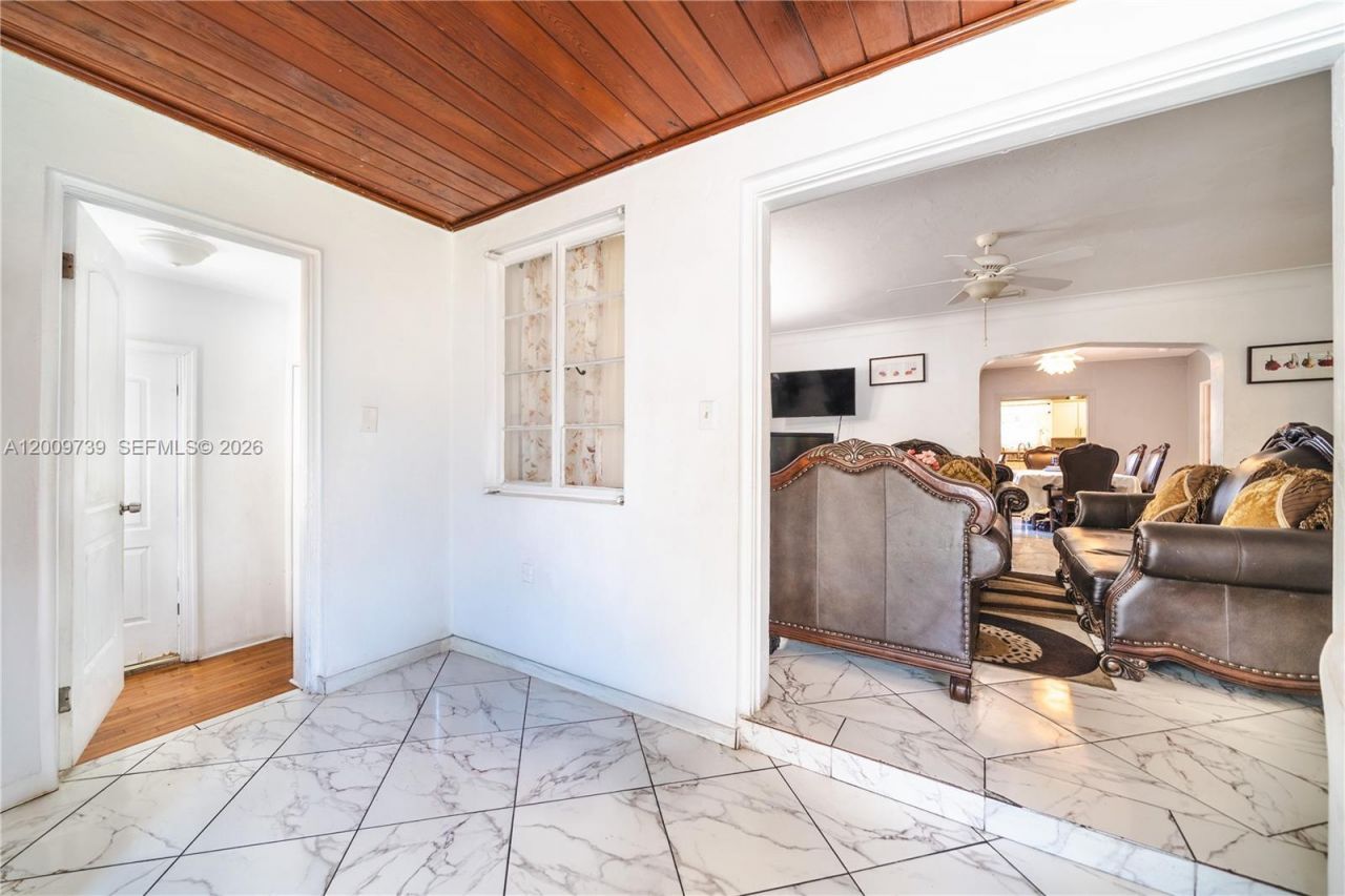 235 NW 59th St , Miami, FL 33127 Photo