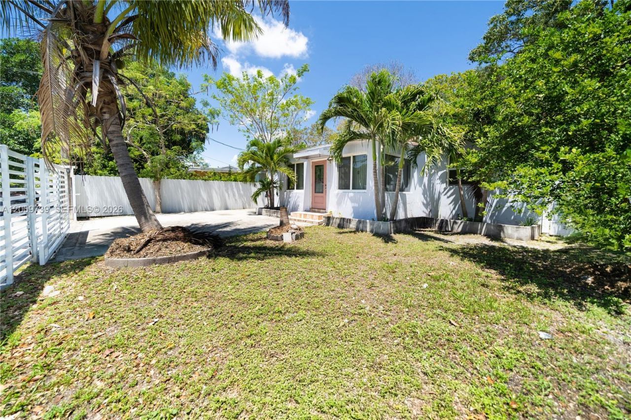 235 NW 59th St , Miami, FL 33127 Photo