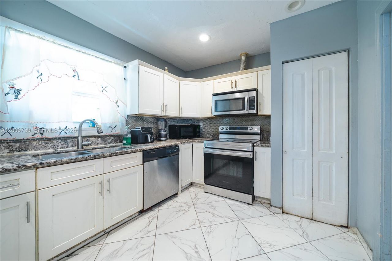 235 NW 59th St , Miami, FL 33127 Photo