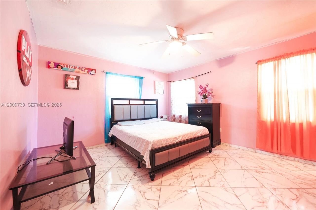 235 NW 59th St , Miami, FL 33127 Photo