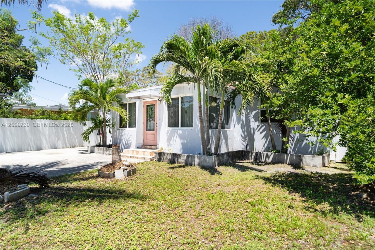 235 NW 59th St , Miami, FL 33127 Photo